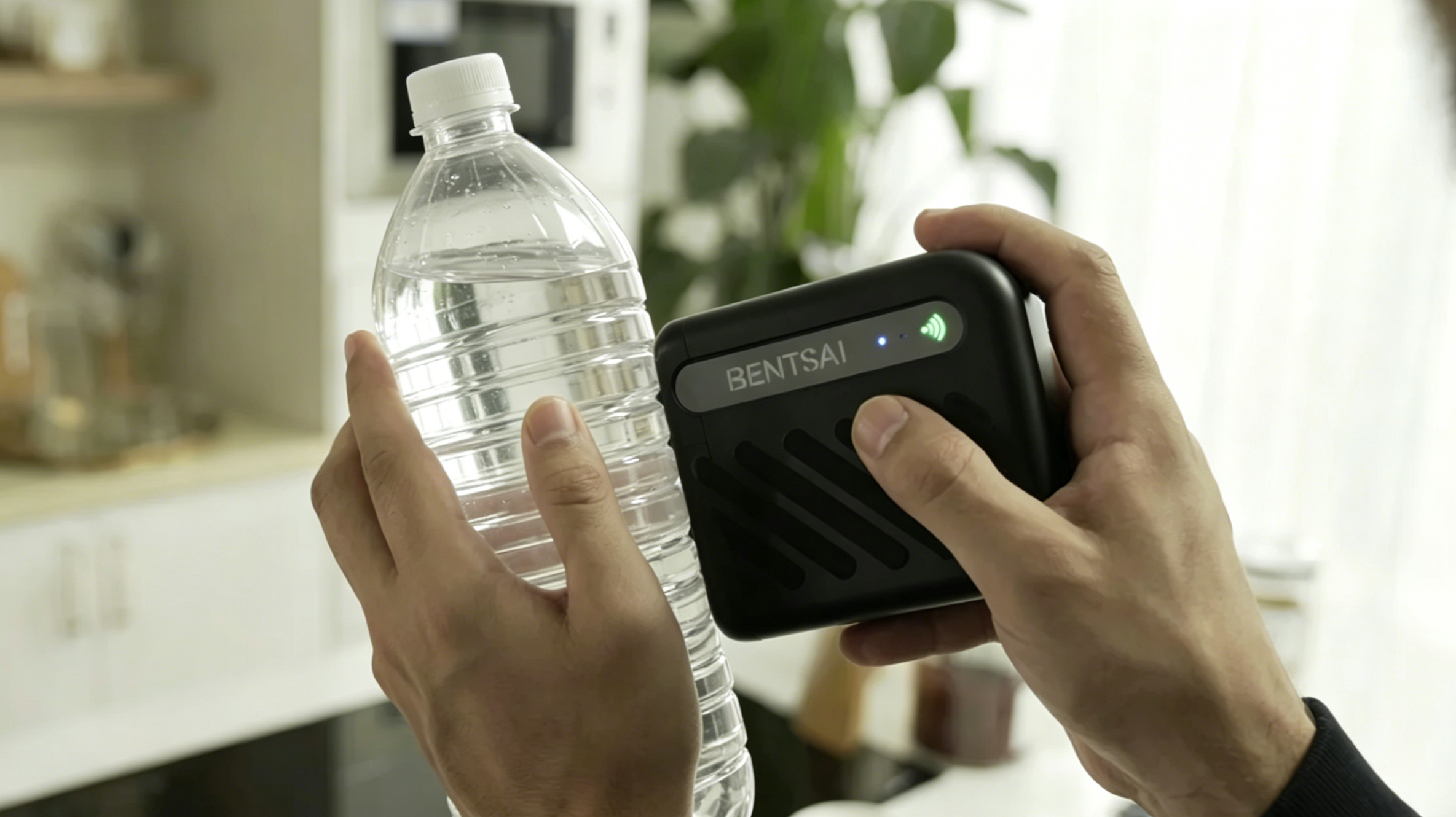 Applying_an_expiration_date_and_lot_code_onto_a_curved_plastic_bottle_using_a_portable_thermal_inkjet_printer-1