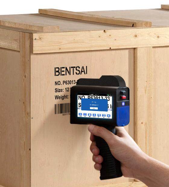 bentsai b35 handheld printer prints on carton box